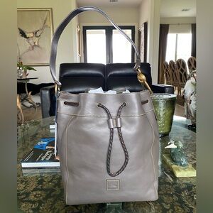 NWT CHIC Dooney Florentine Hattie Charcoal